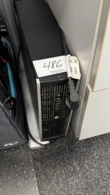 1 PC HP (ohne Festplatte) mit Widescreen-TFT-Monitor HP, 23 Zoll
